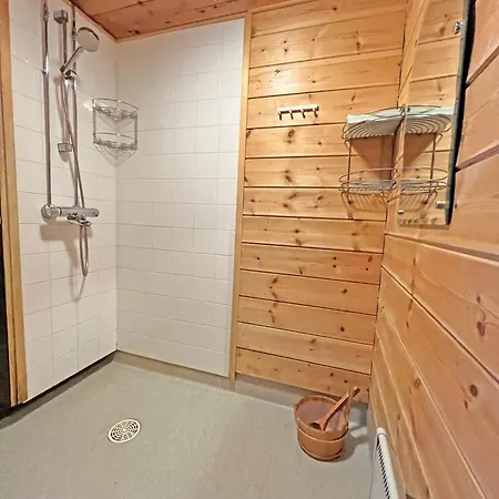 Chalet Lomariihi 8 *